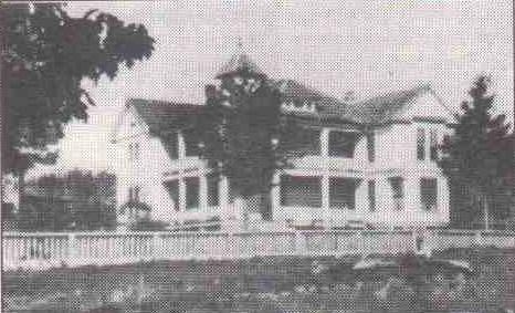 Image of the old Peters house in Pocahontas