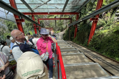 Boarding-inclined-railwa