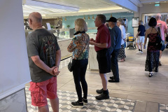 buffet-line