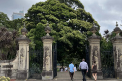 Entry-to-botanic-garden